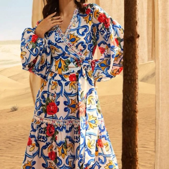 Boho White exotic Vibrant Print Ballon Sleeve WRAP CROP Top Blouse Shirt - Picture 1 of 9